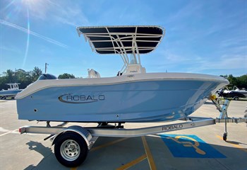 2025 Robalo R180 Steel Blue Boat